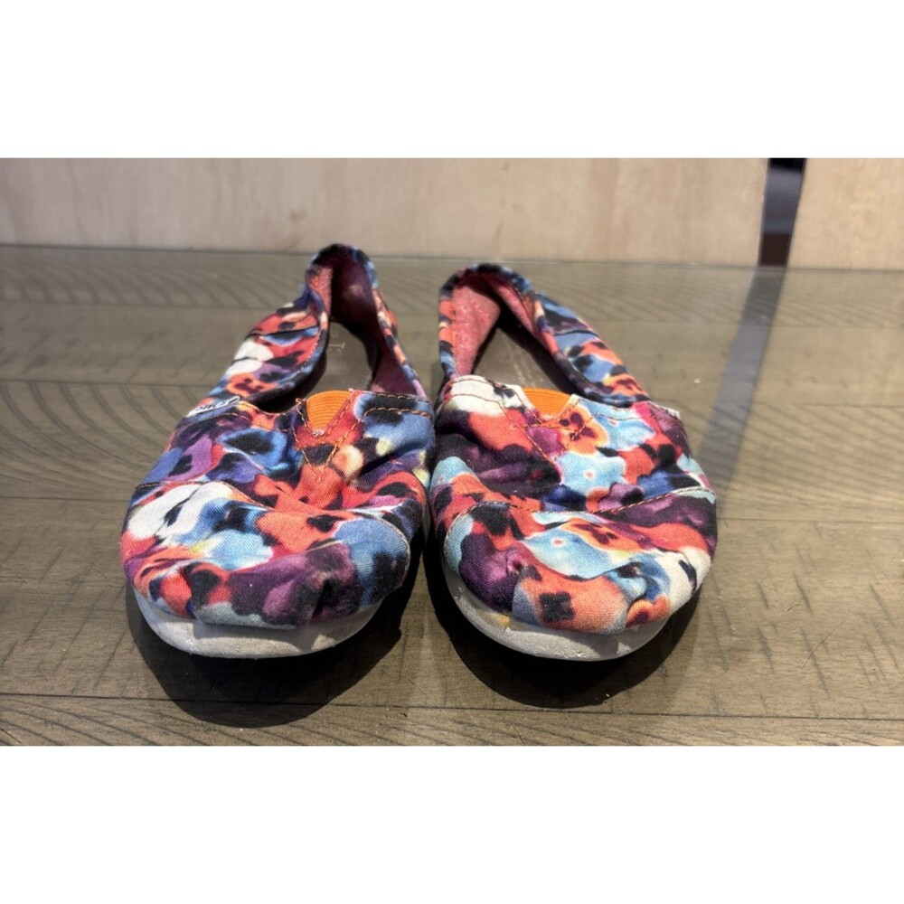 Toms Womens Flats Classic Loafers Slip-On Shoes Size 7.5 floral flowers color